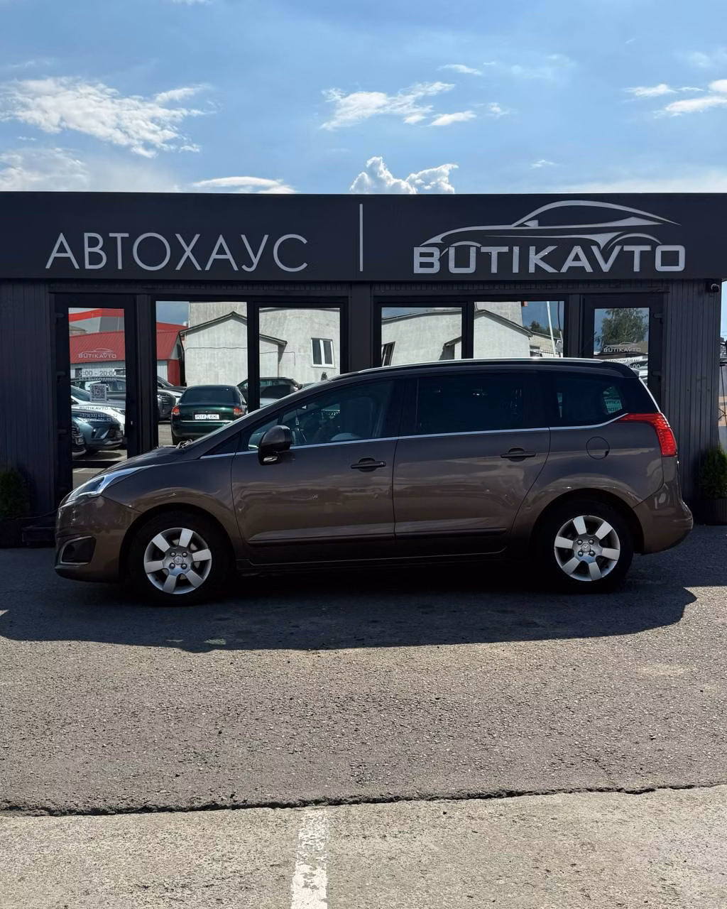 Peugeot 5008 фото 8
