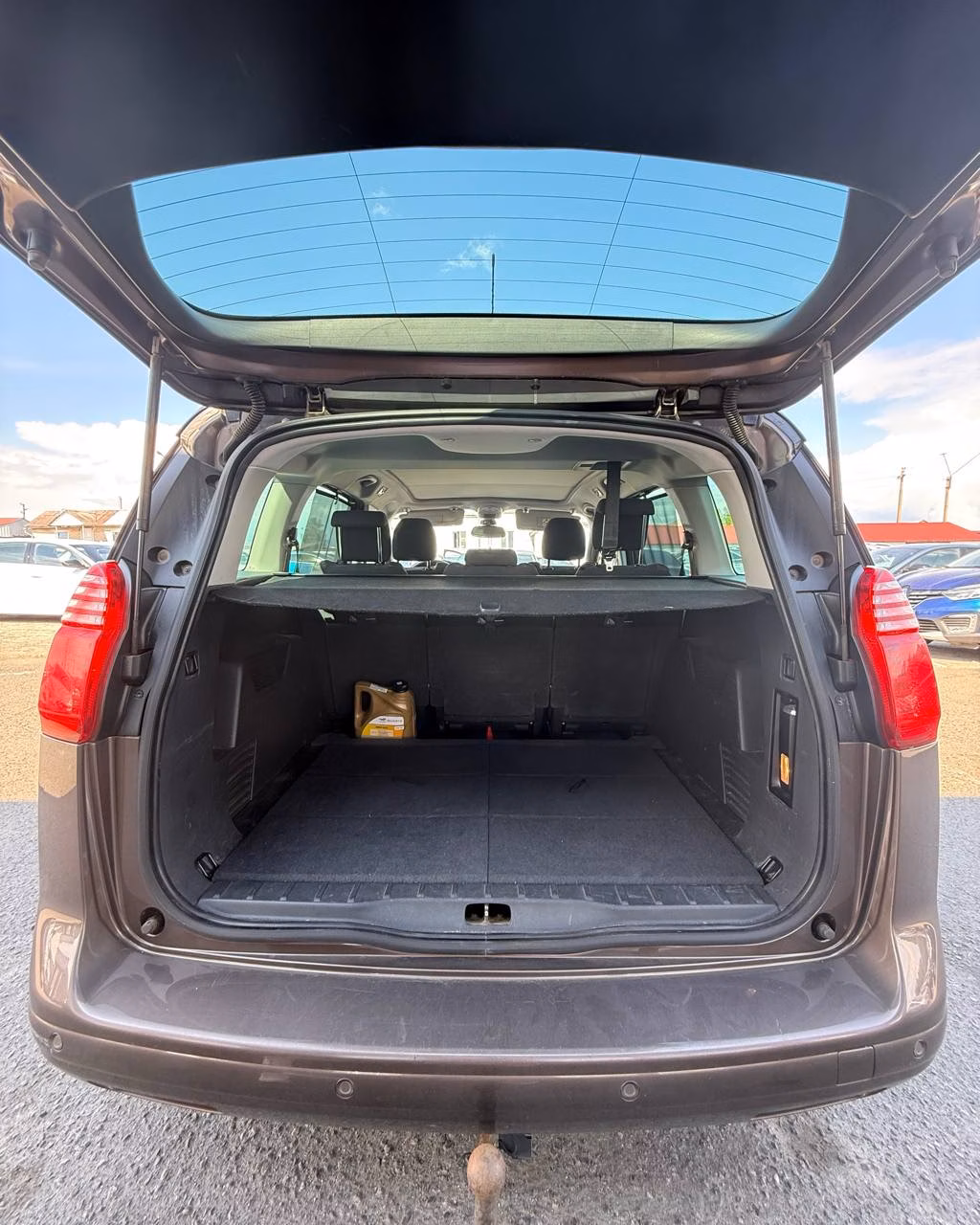 Peugeot 5008 фото 14
