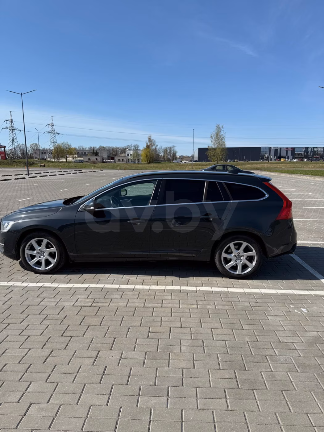 Volvo V60 фото 11