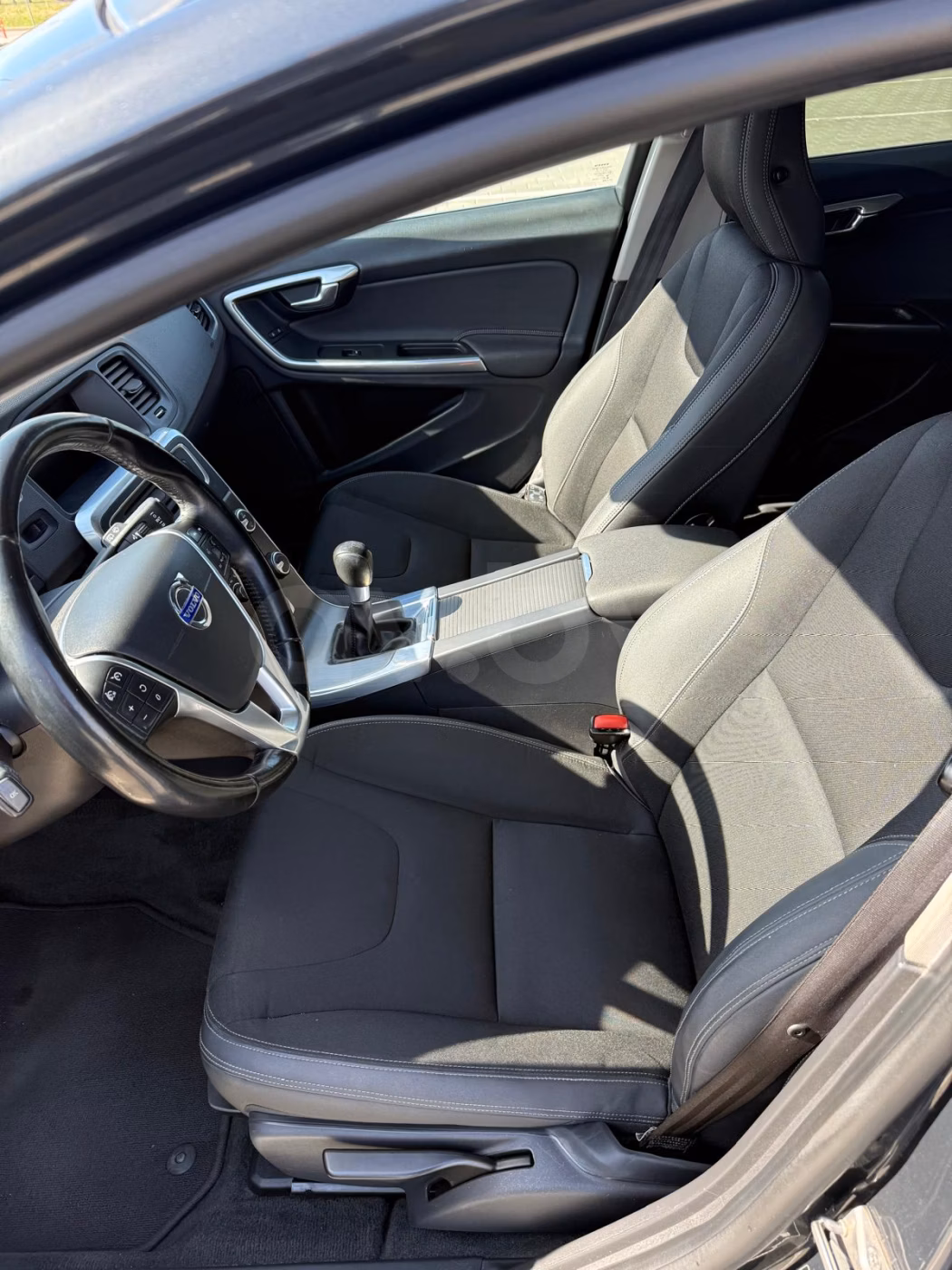 Volvo V60 фото 4