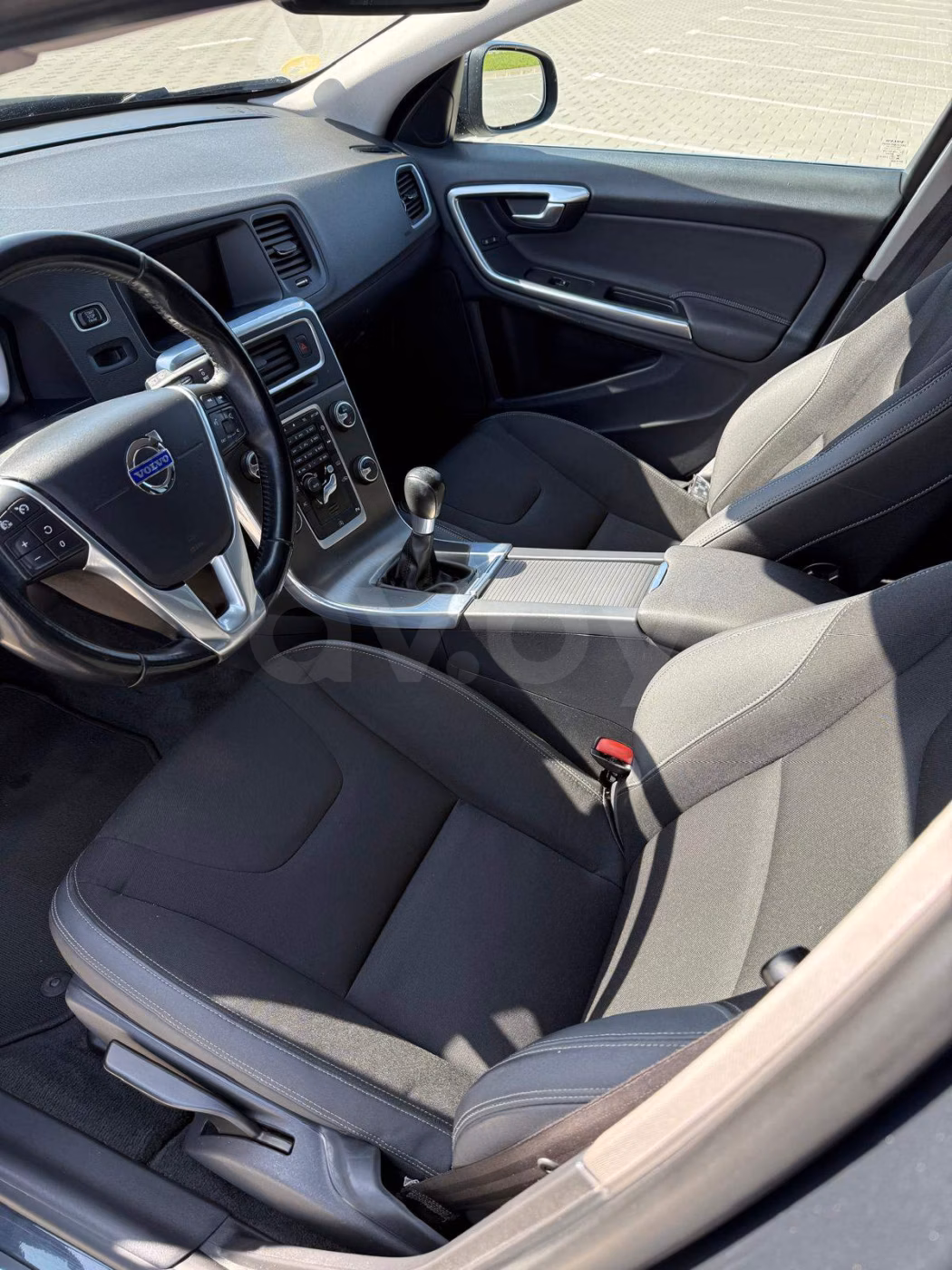 Volvo V60 фото 12