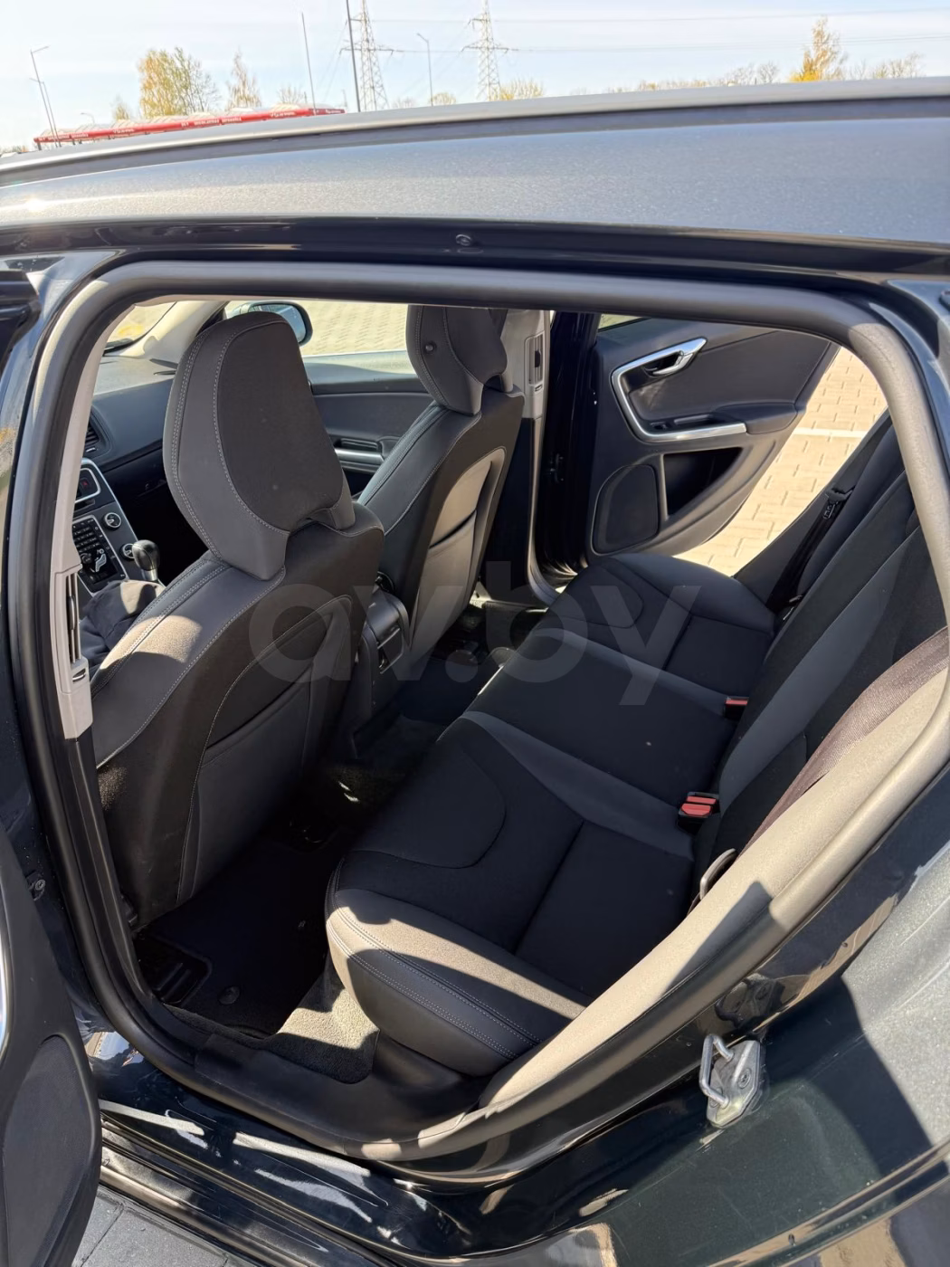 Volvo V60 фото 14