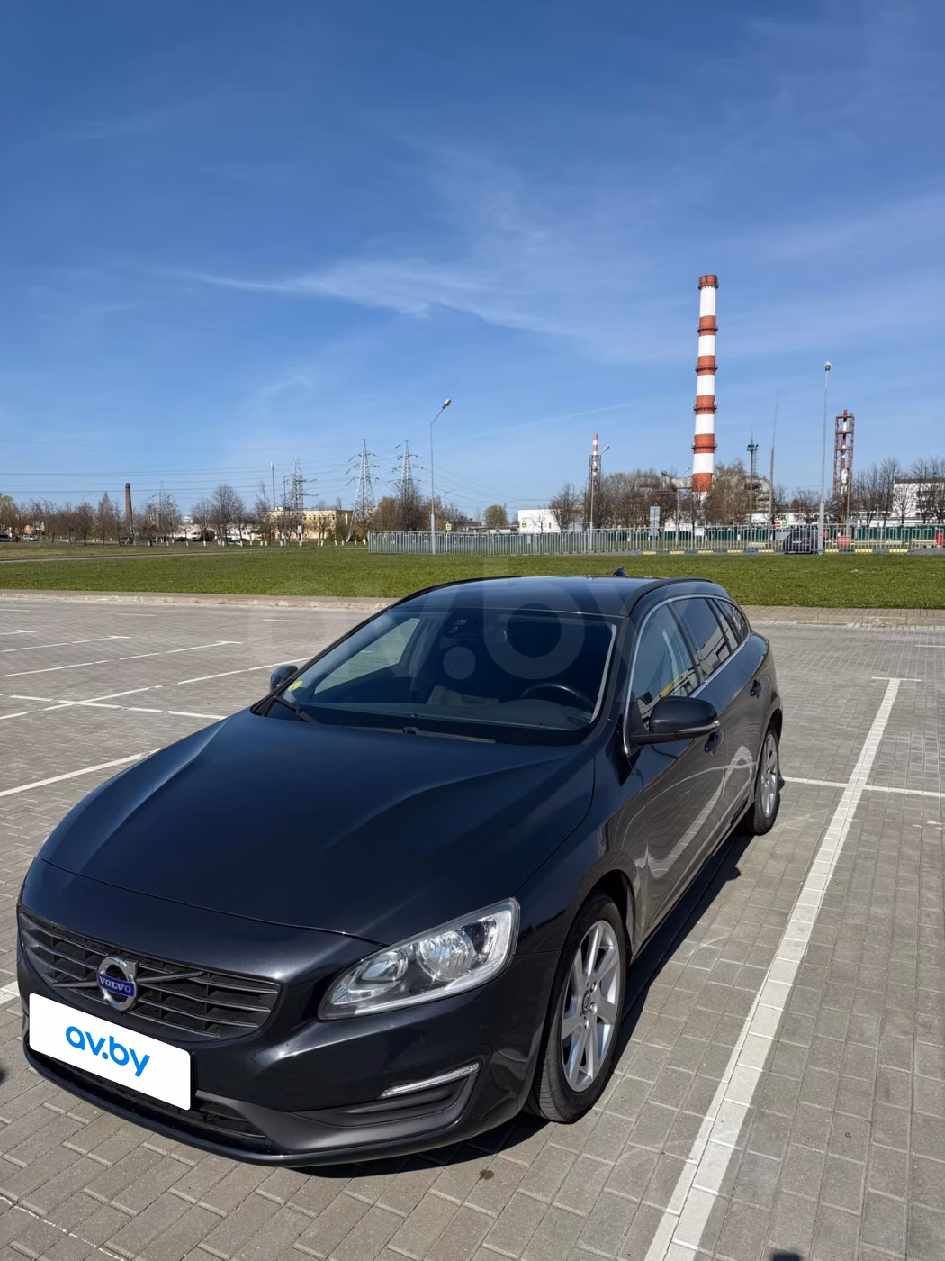 Volvo V60 фото 7