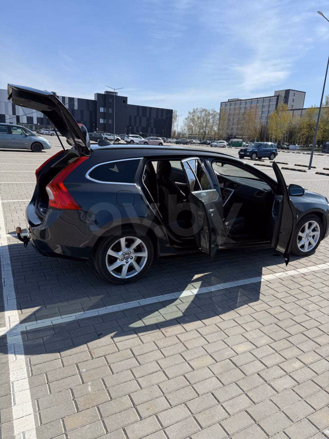 Volvo V60 фото 5