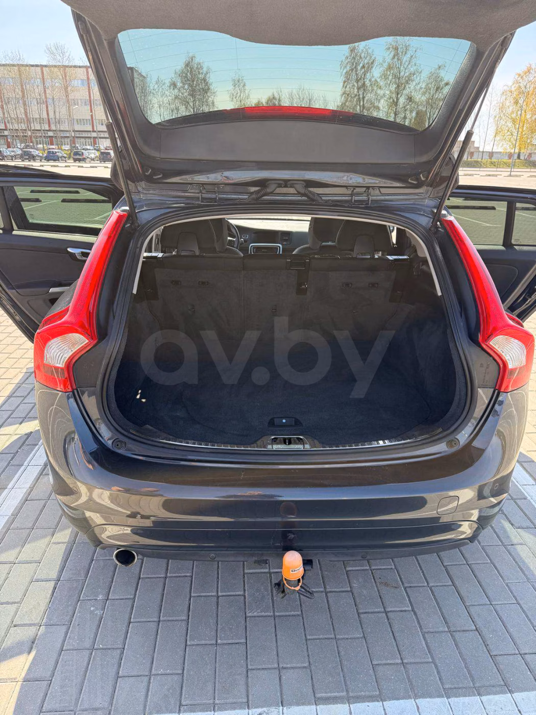 Volvo V60 фото 6