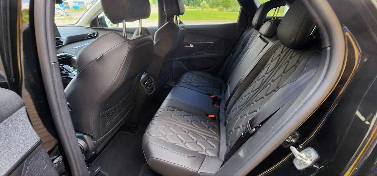 Peugeot 3008 фото 8