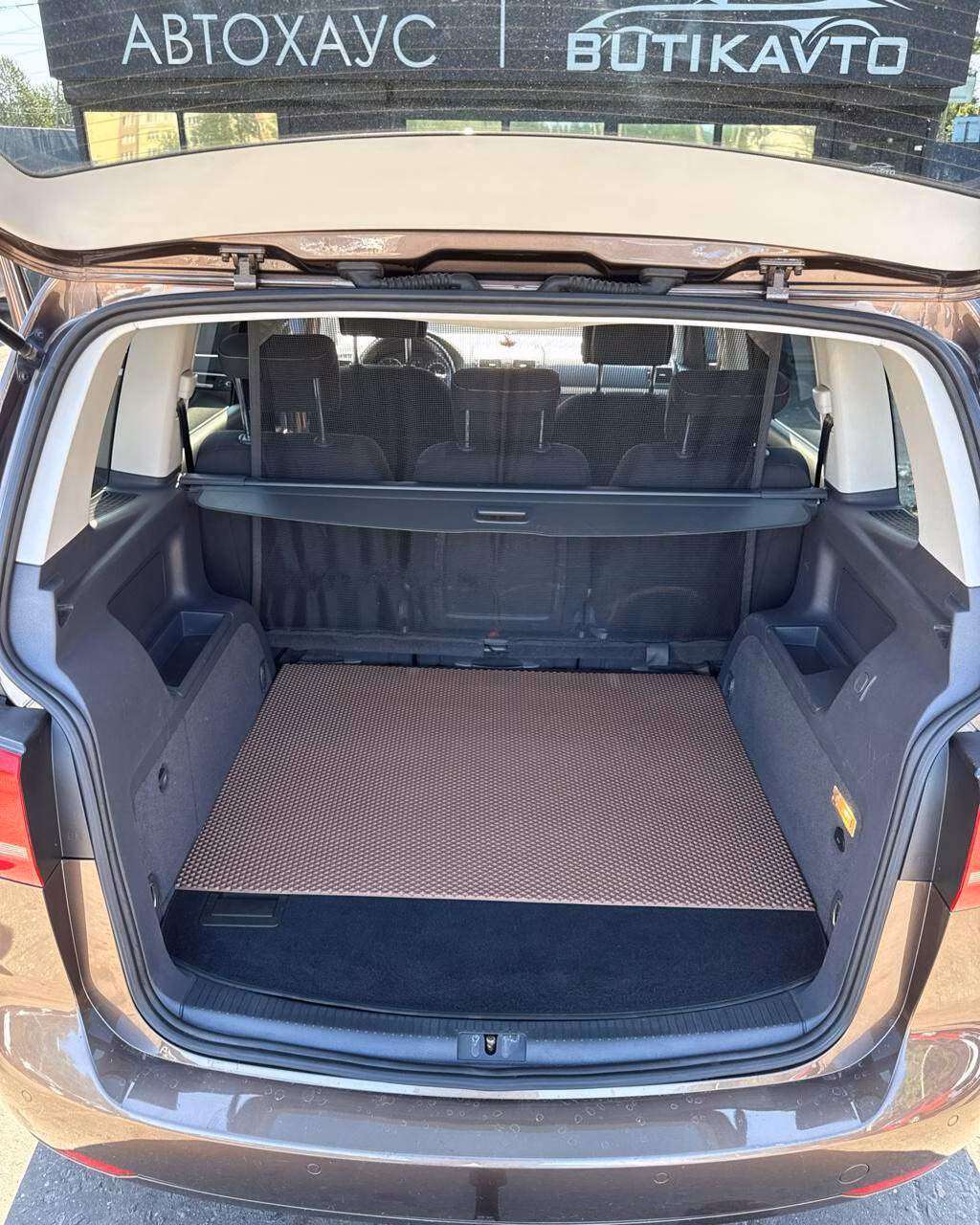 Volkswagen Touran фото 10