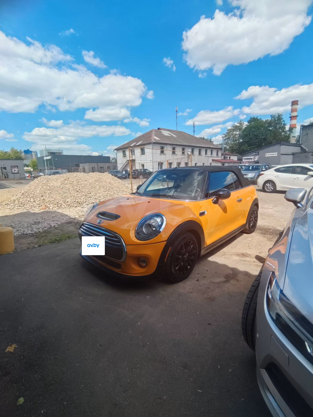 MINI Cabrio фото 2