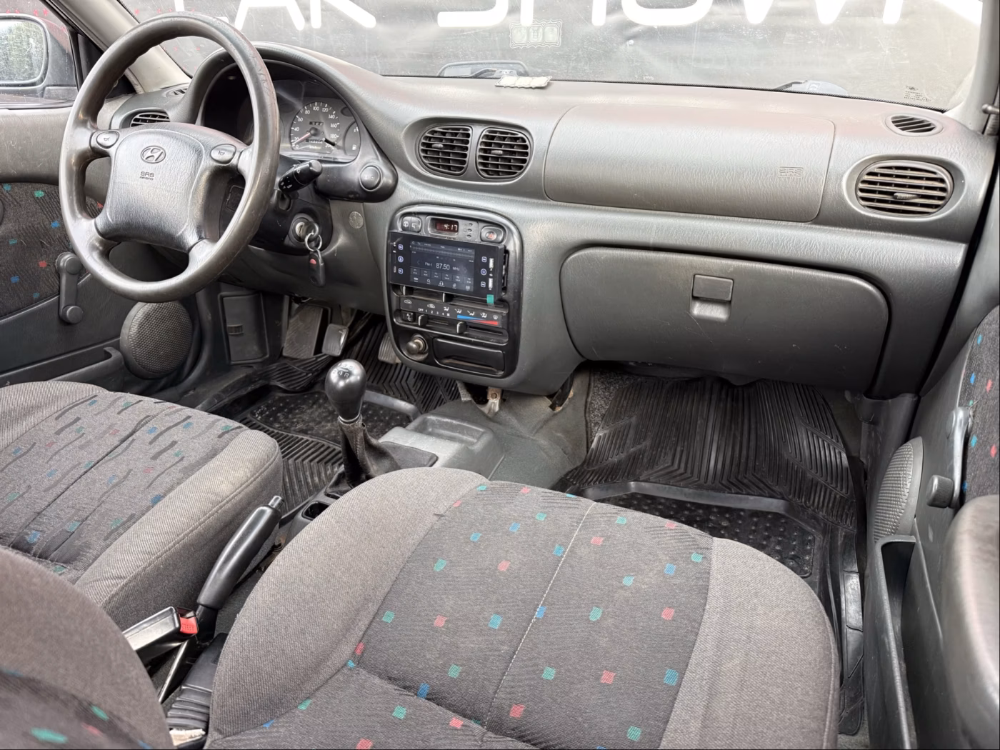 Hyundai Accent фото 7