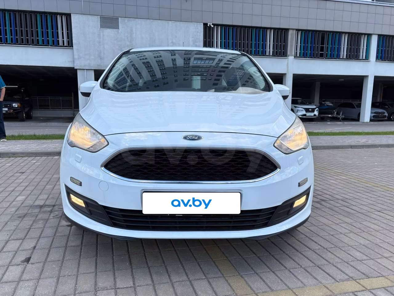 Ford C-MAX фото 9