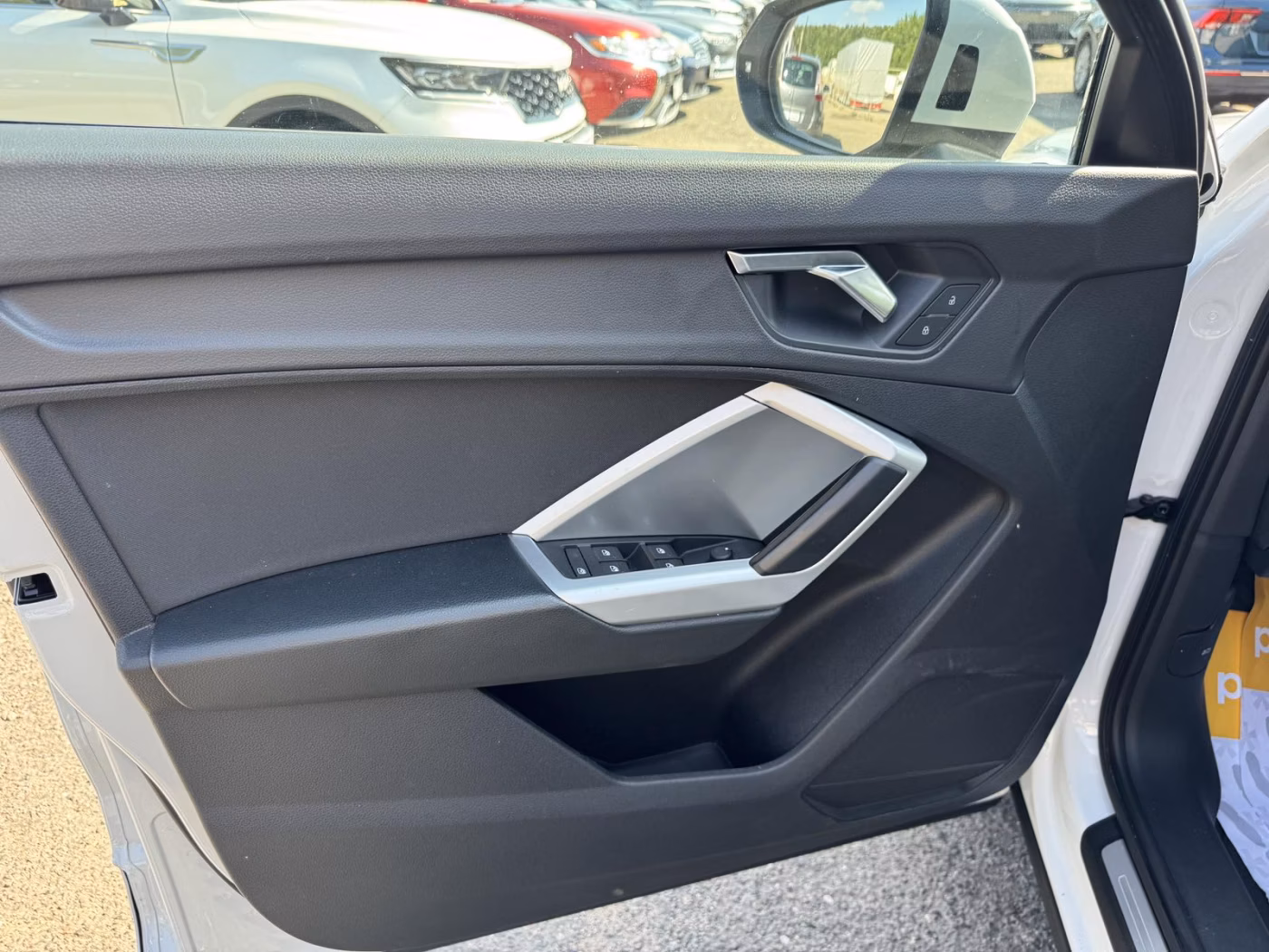 Audi Q3 фото 17