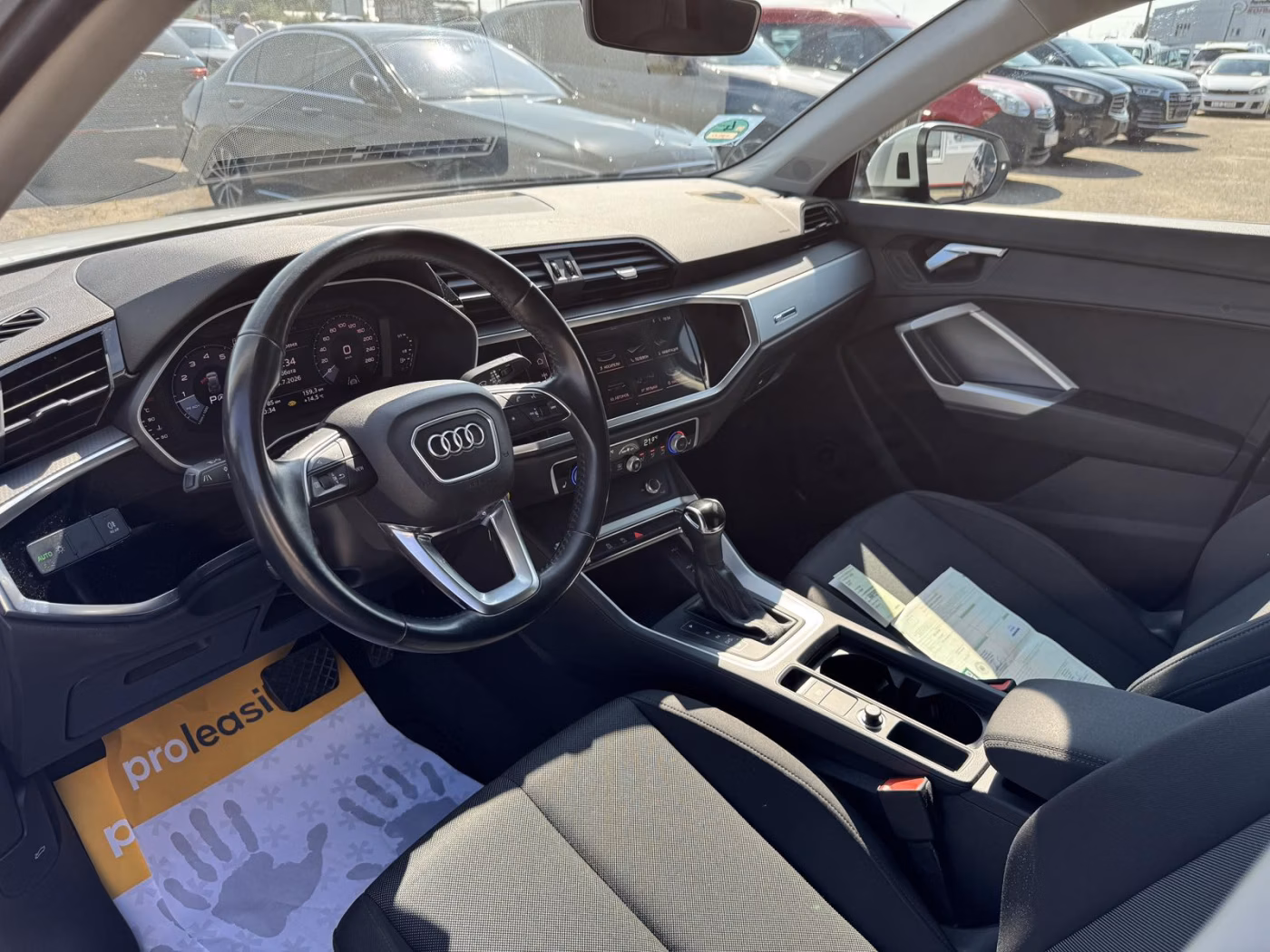 Audi Q3 фото 18