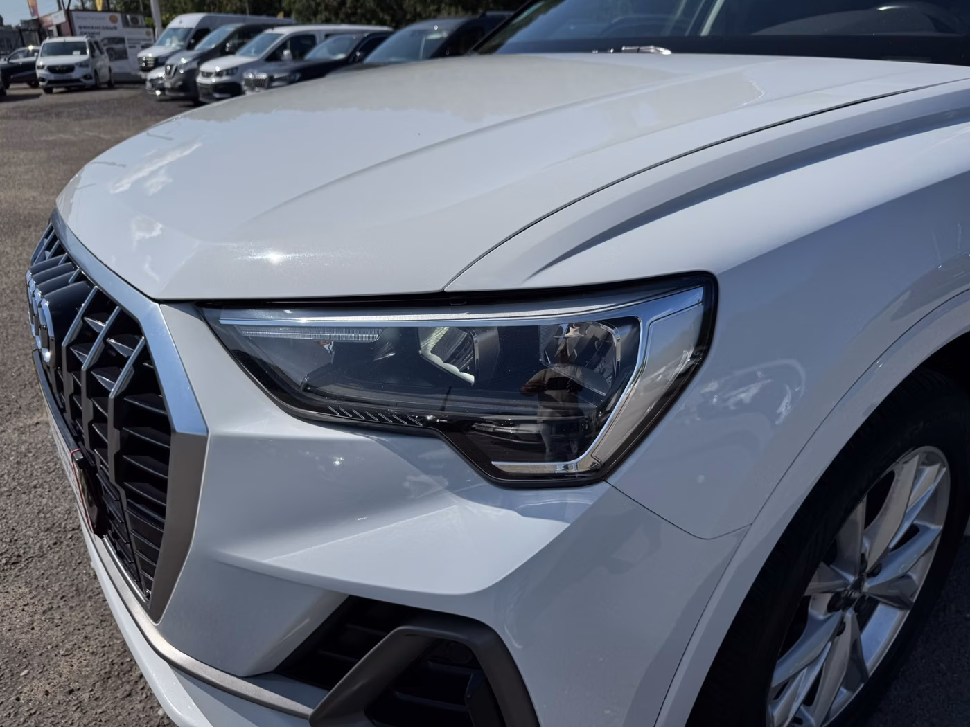 Audi Q3 фото 12