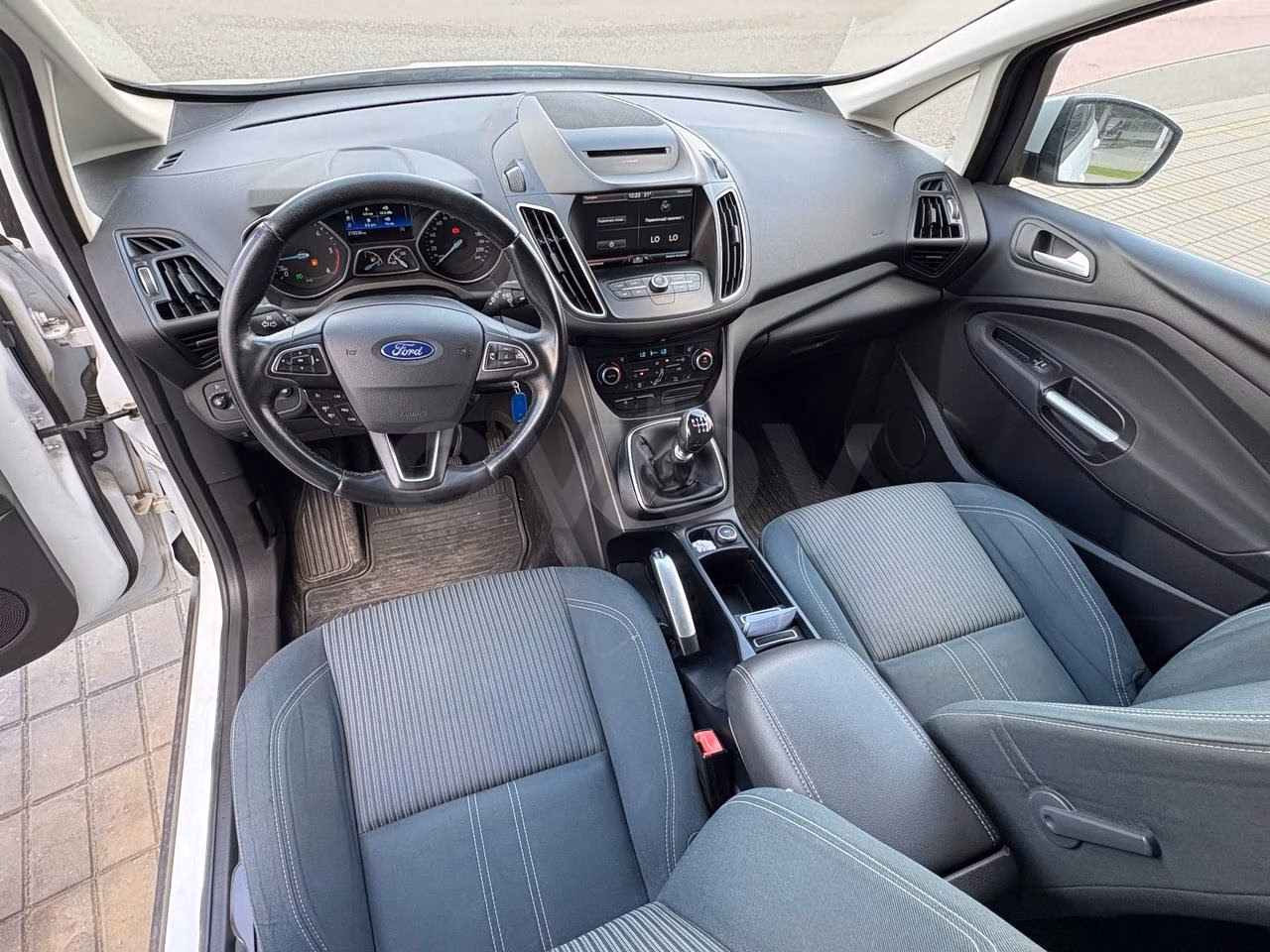 Ford C-MAX фото 16