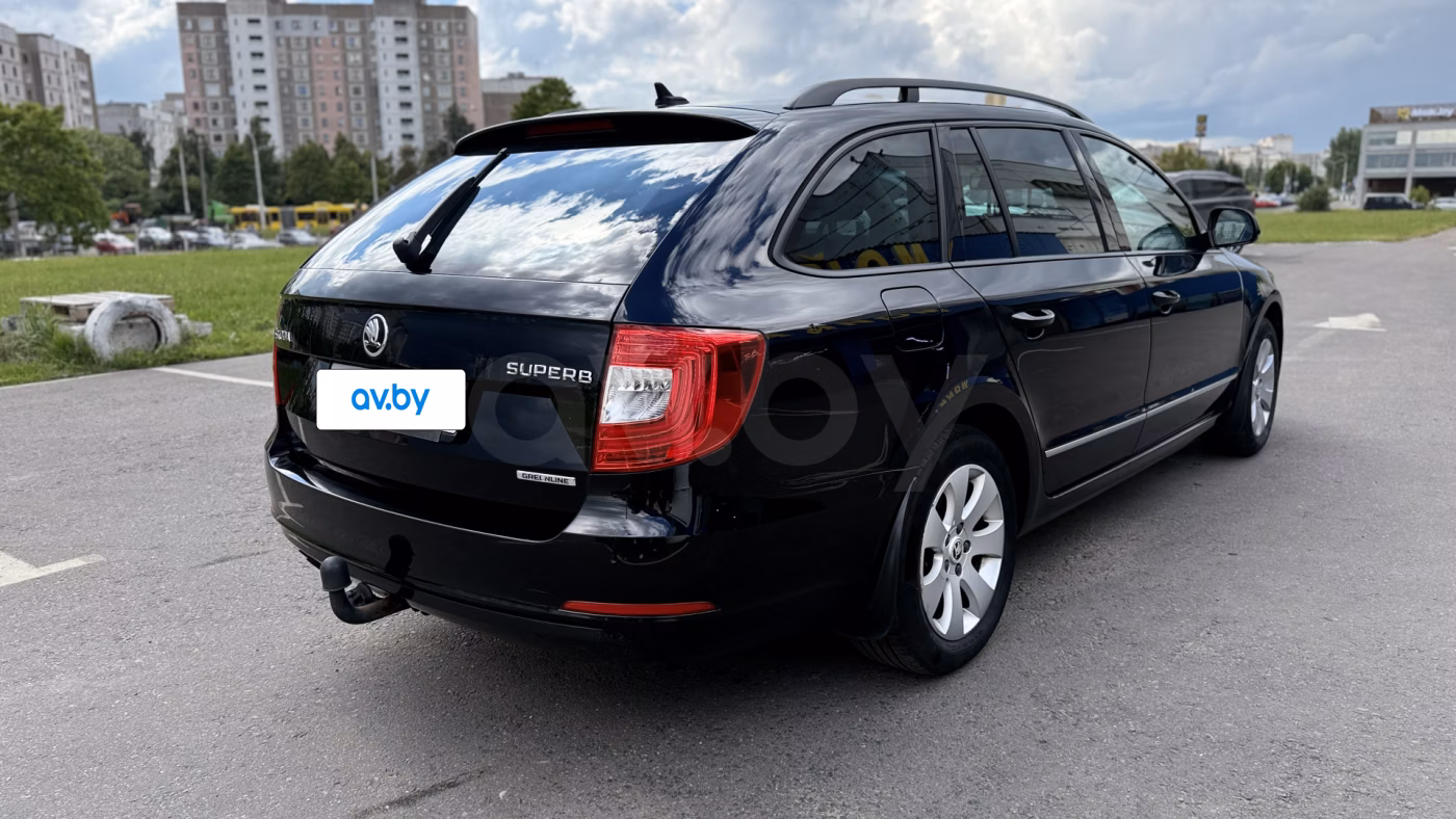 Skoda Superb фото 7