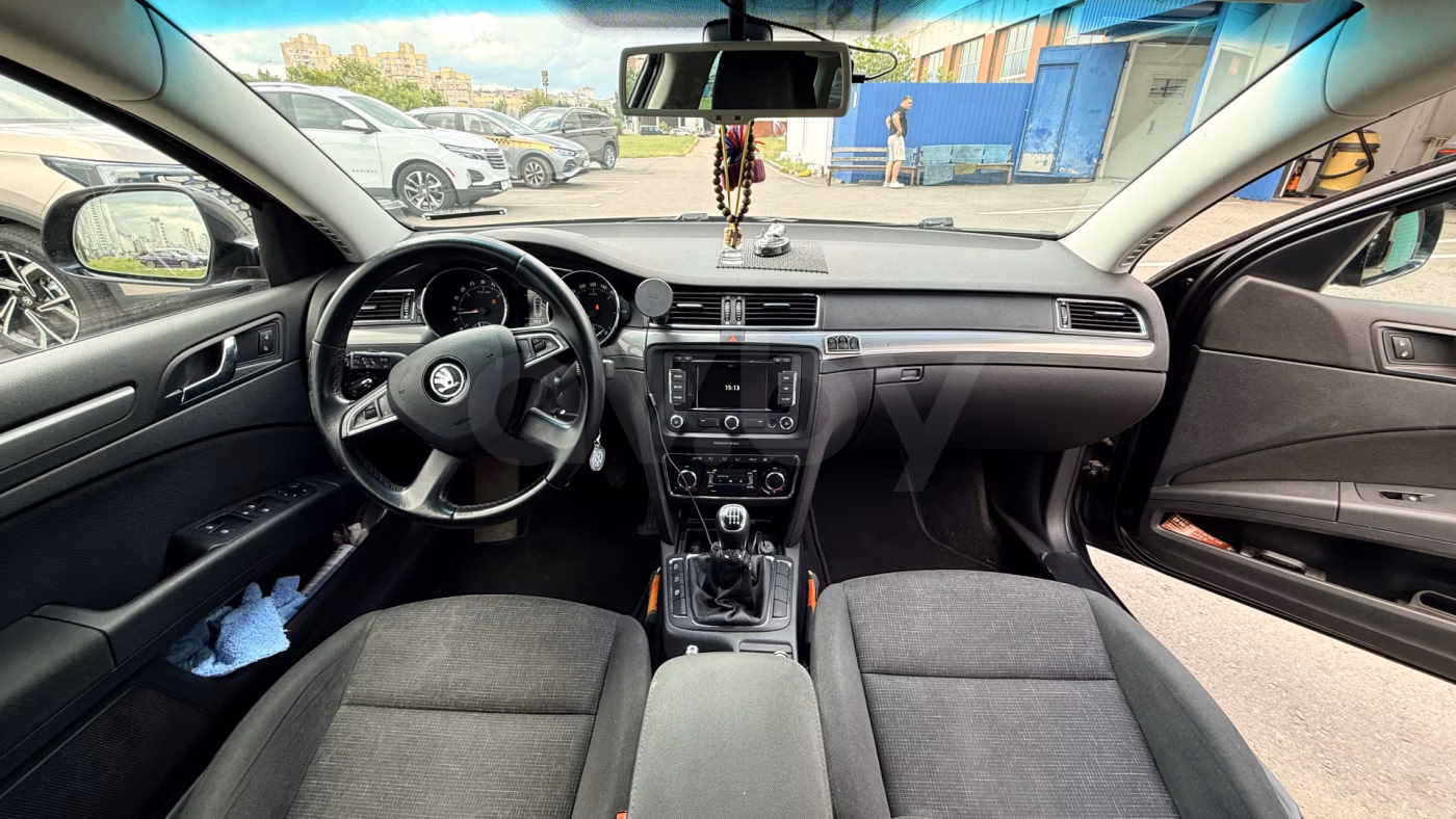 Skoda Superb фото 11