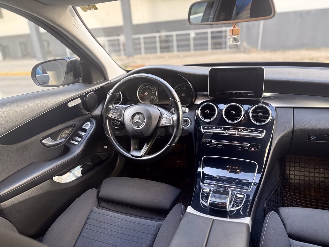 Mercedes-Benz C-Класс фото 13