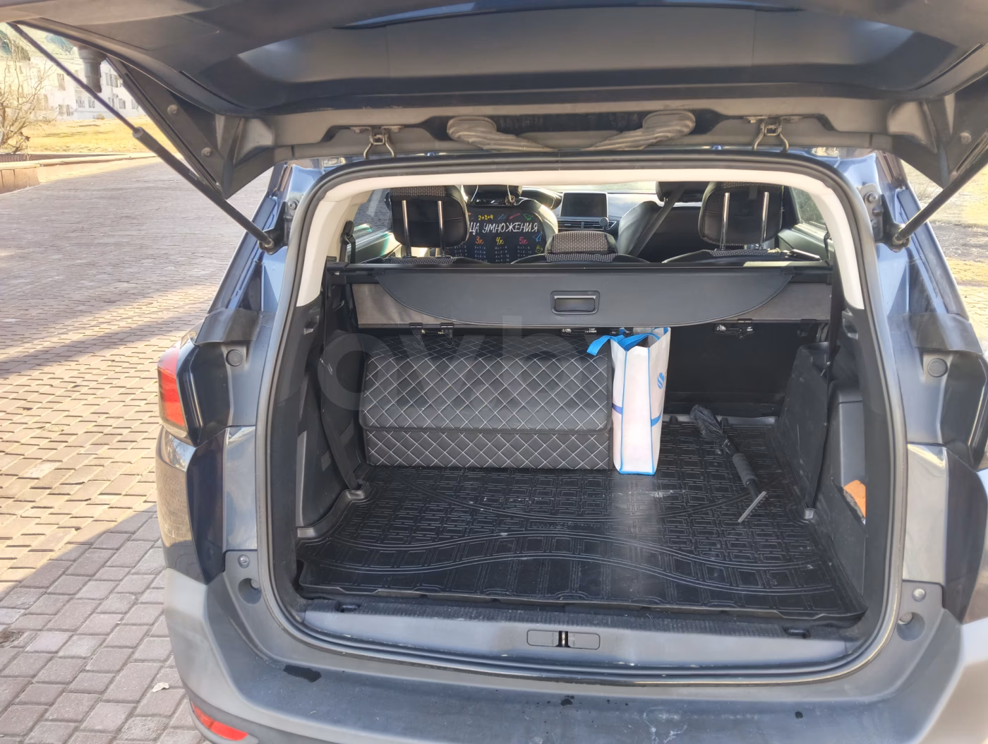 Peugeot 5008 фото 17