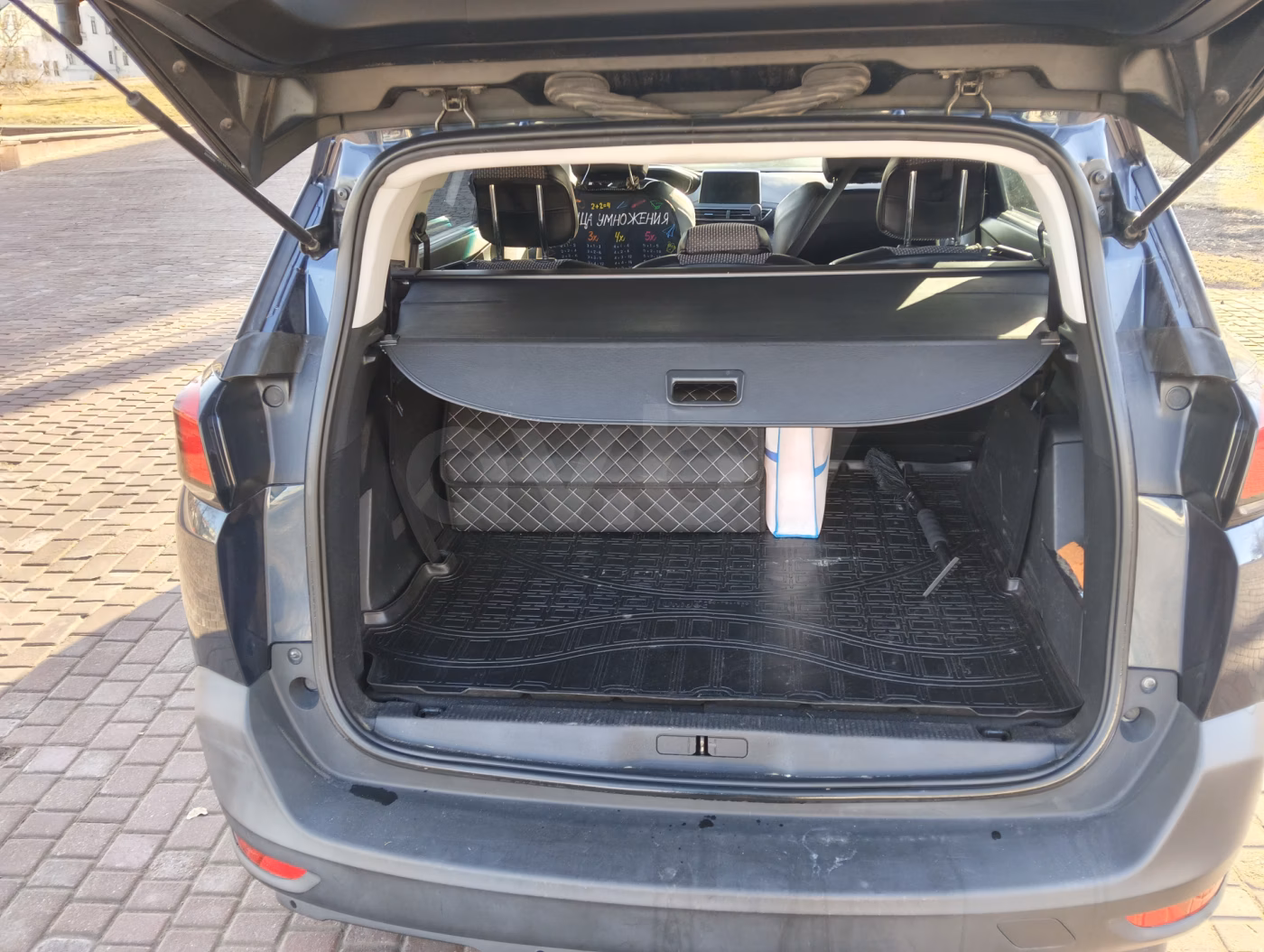 Peugeot 5008 фото 14