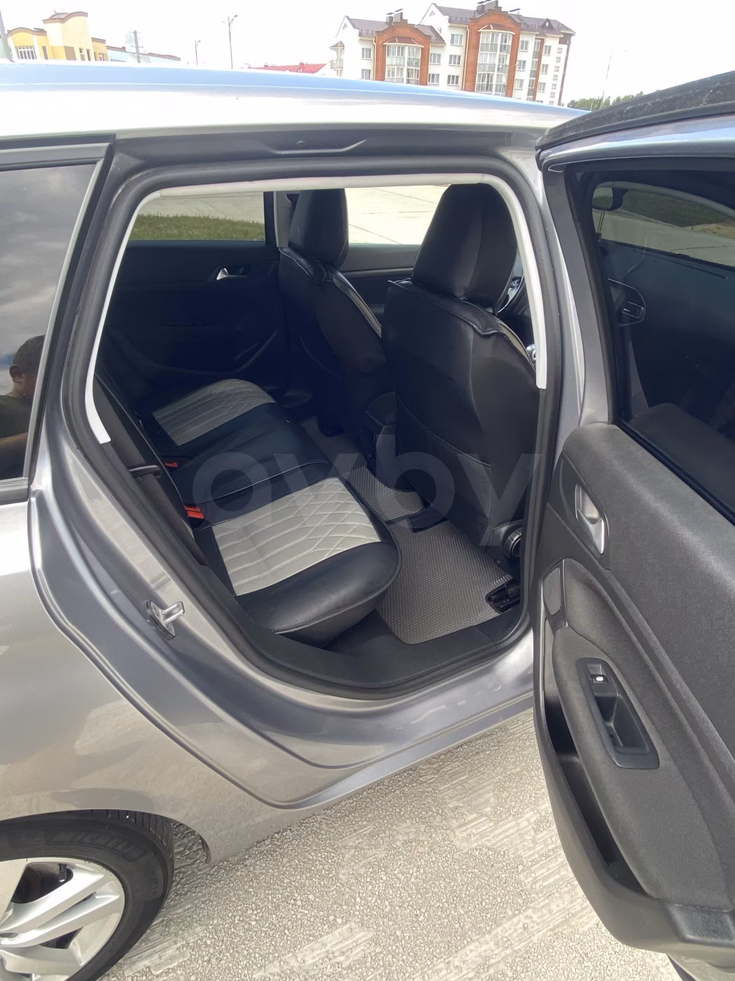 Peugeot 308 фото 8