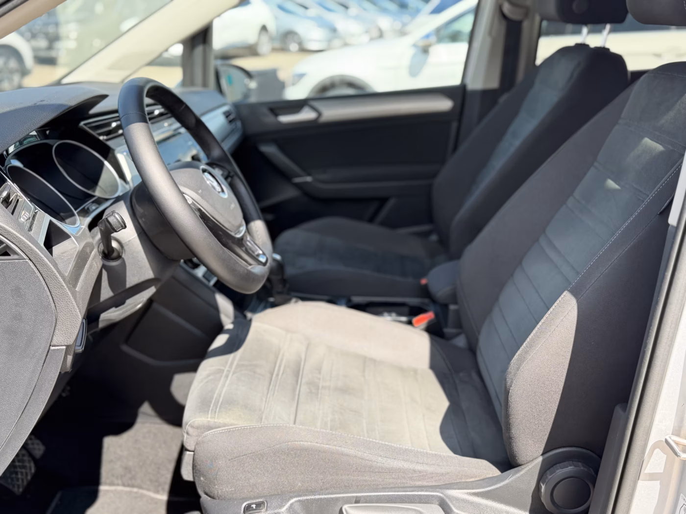 Volkswagen Touran фото 17