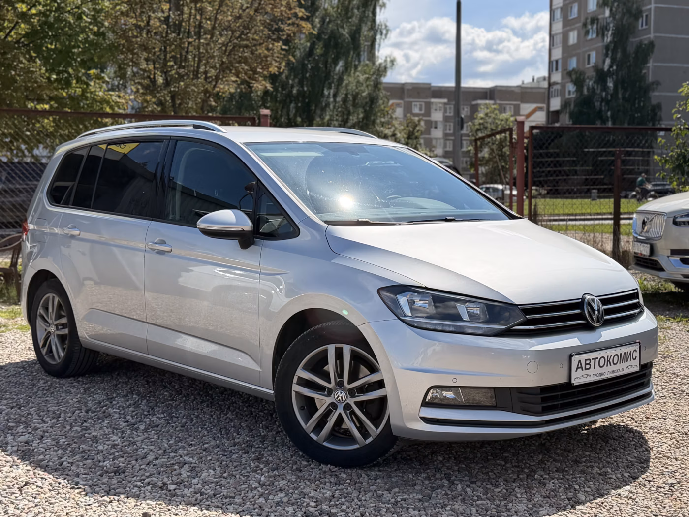 Volkswagen Touran фото 5