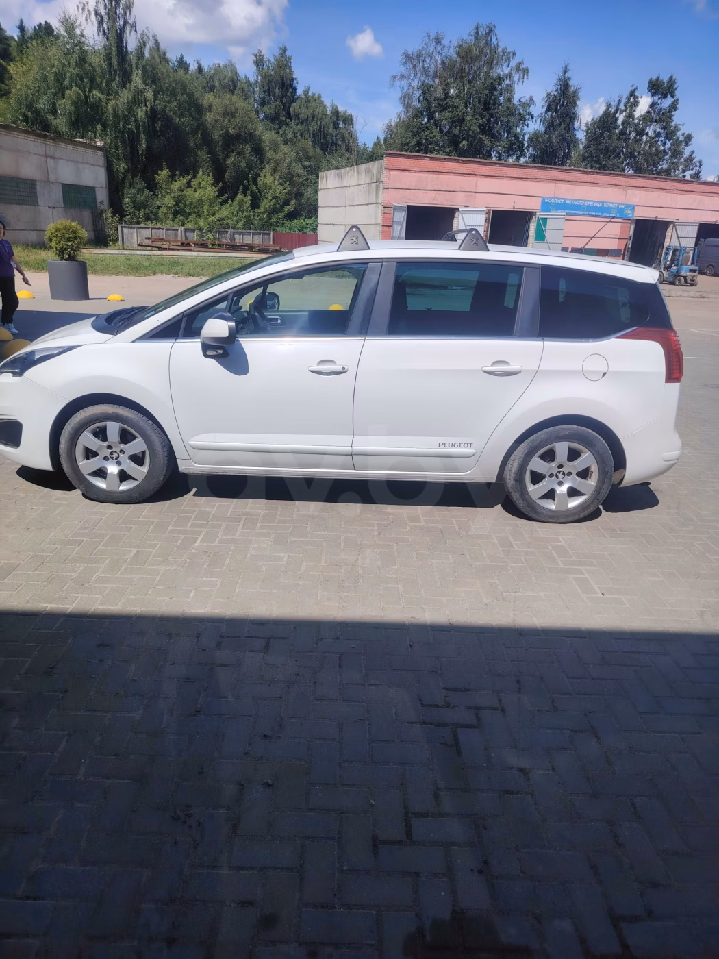 Peugeot 5008 фото 17