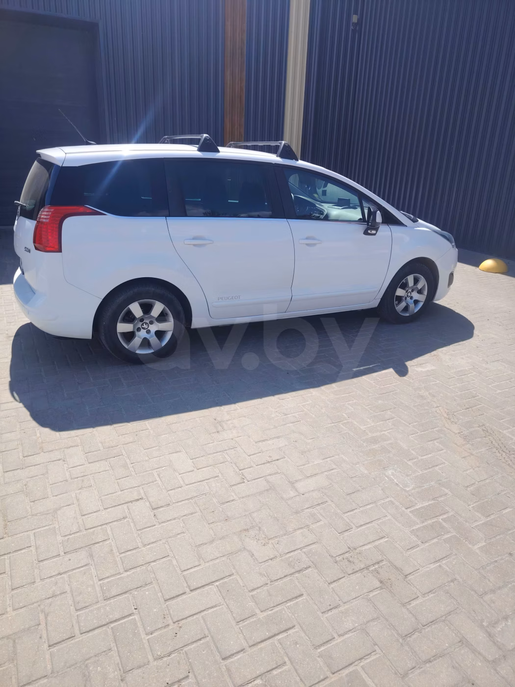 Peugeot 5008 фото 15