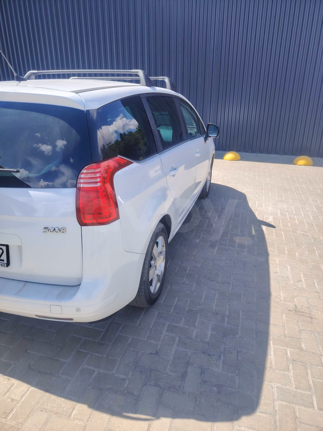 Peugeot 5008 фото 16