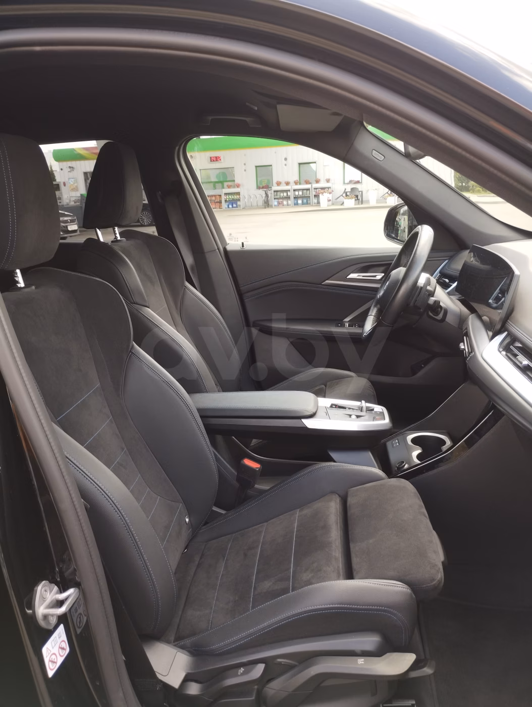 BMW X1 фото 8