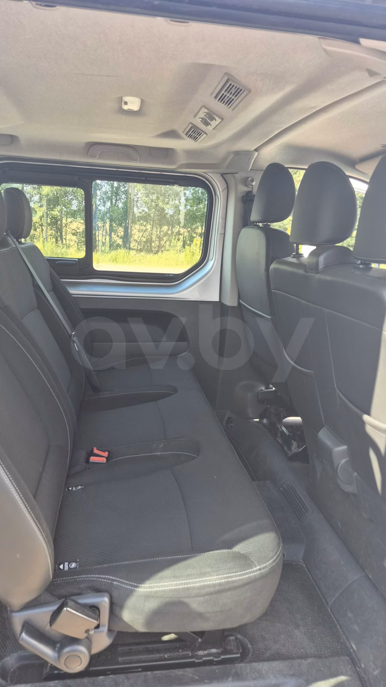Renault Trafic фото 10