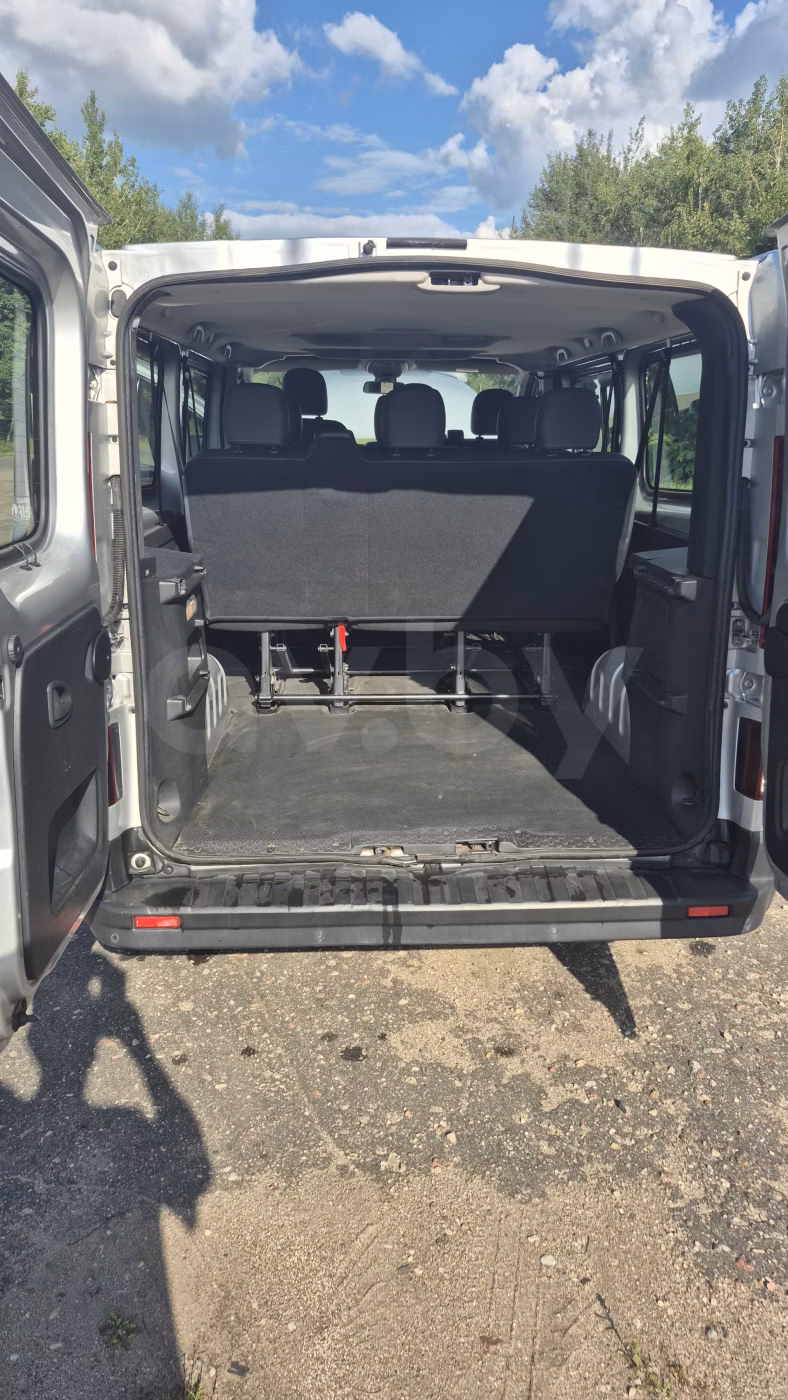 Renault Trafic фото 9