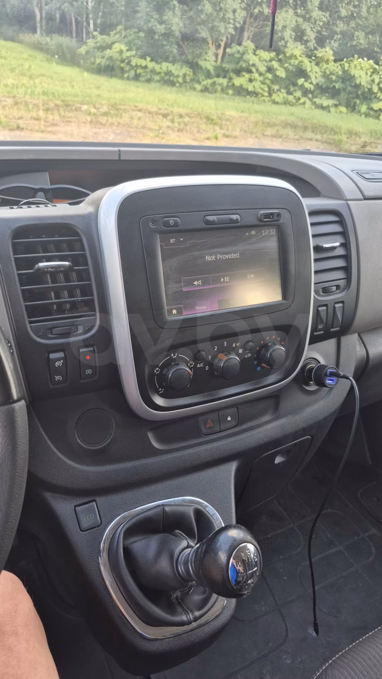 Renault Trafic фото 15