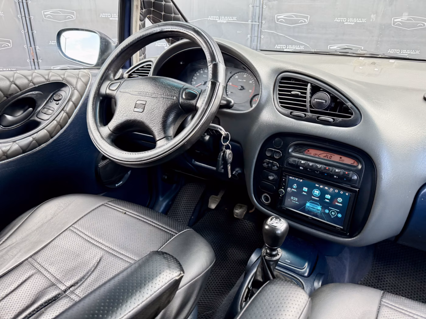 SEAT Alhambra фото 11