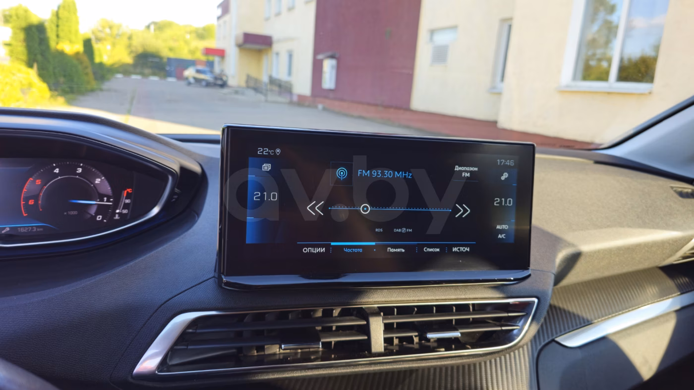 Peugeot 5008 фото 8