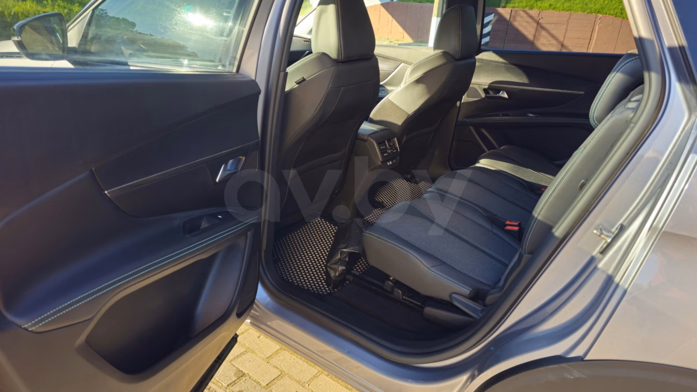 Peugeot 5008 фото 11