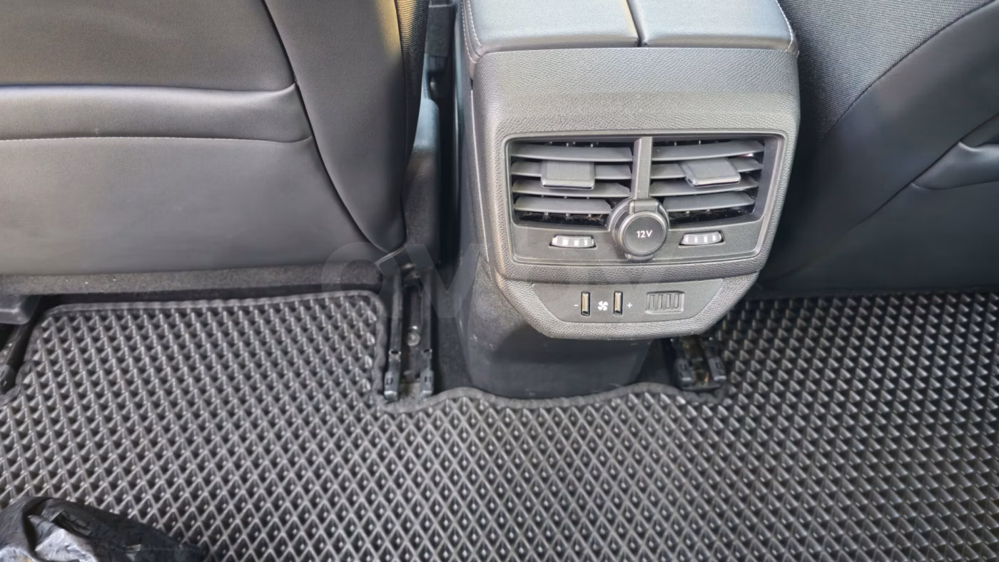 Peugeot 5008 фото 13