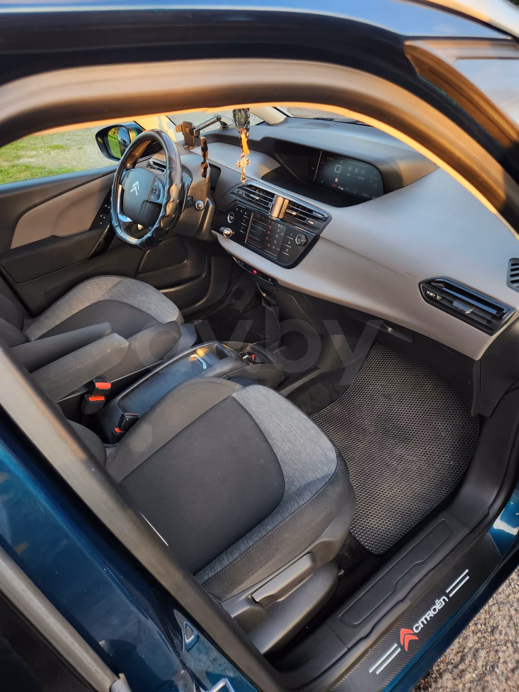 Citroen C4 Grand Spacetourer фото 9