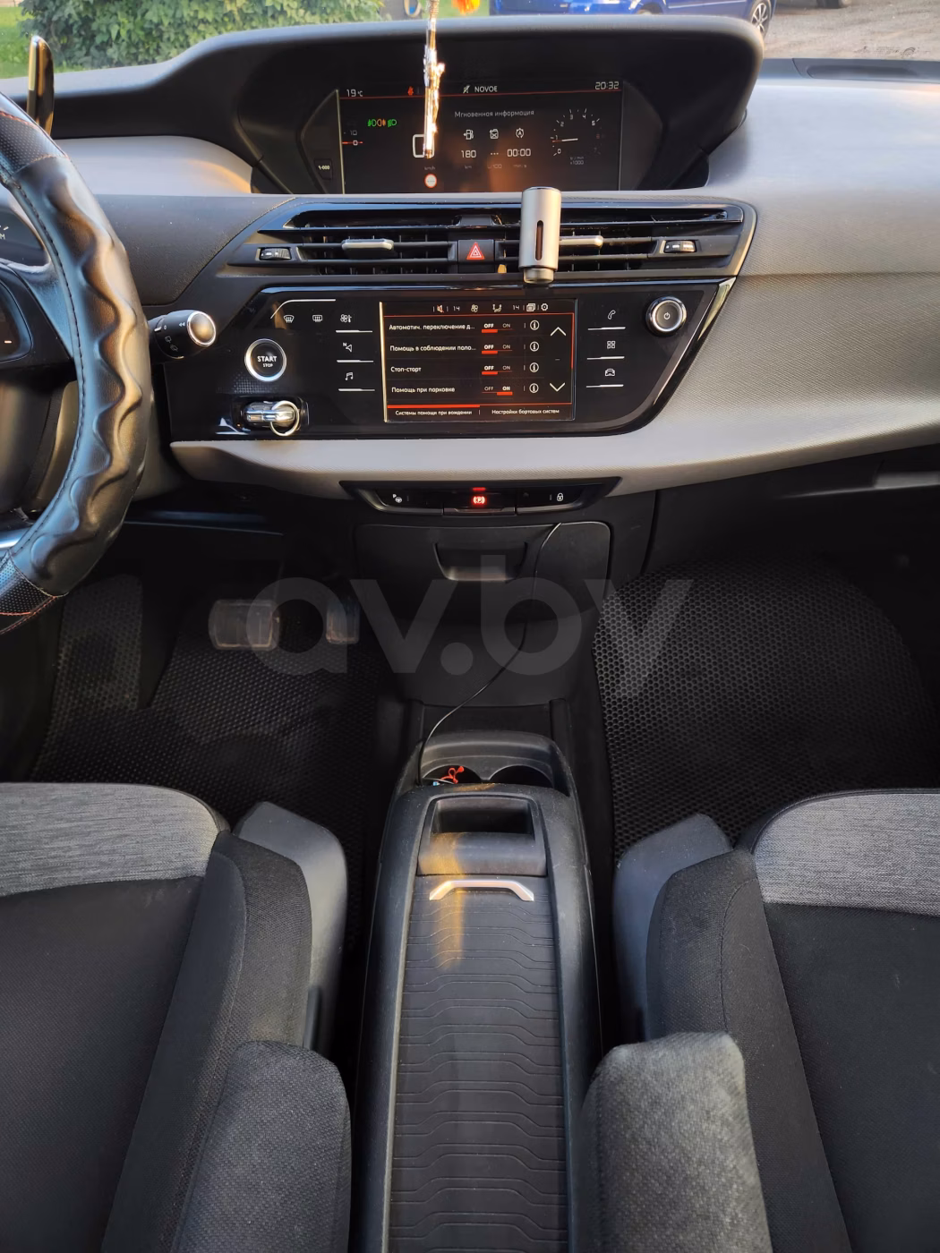 Citroen C4 Grand Spacetourer фото 11