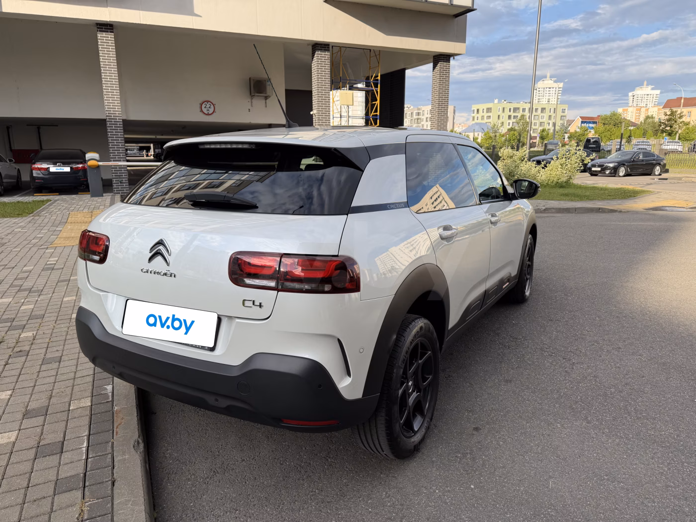 Citroen C4 Cactus фото 4