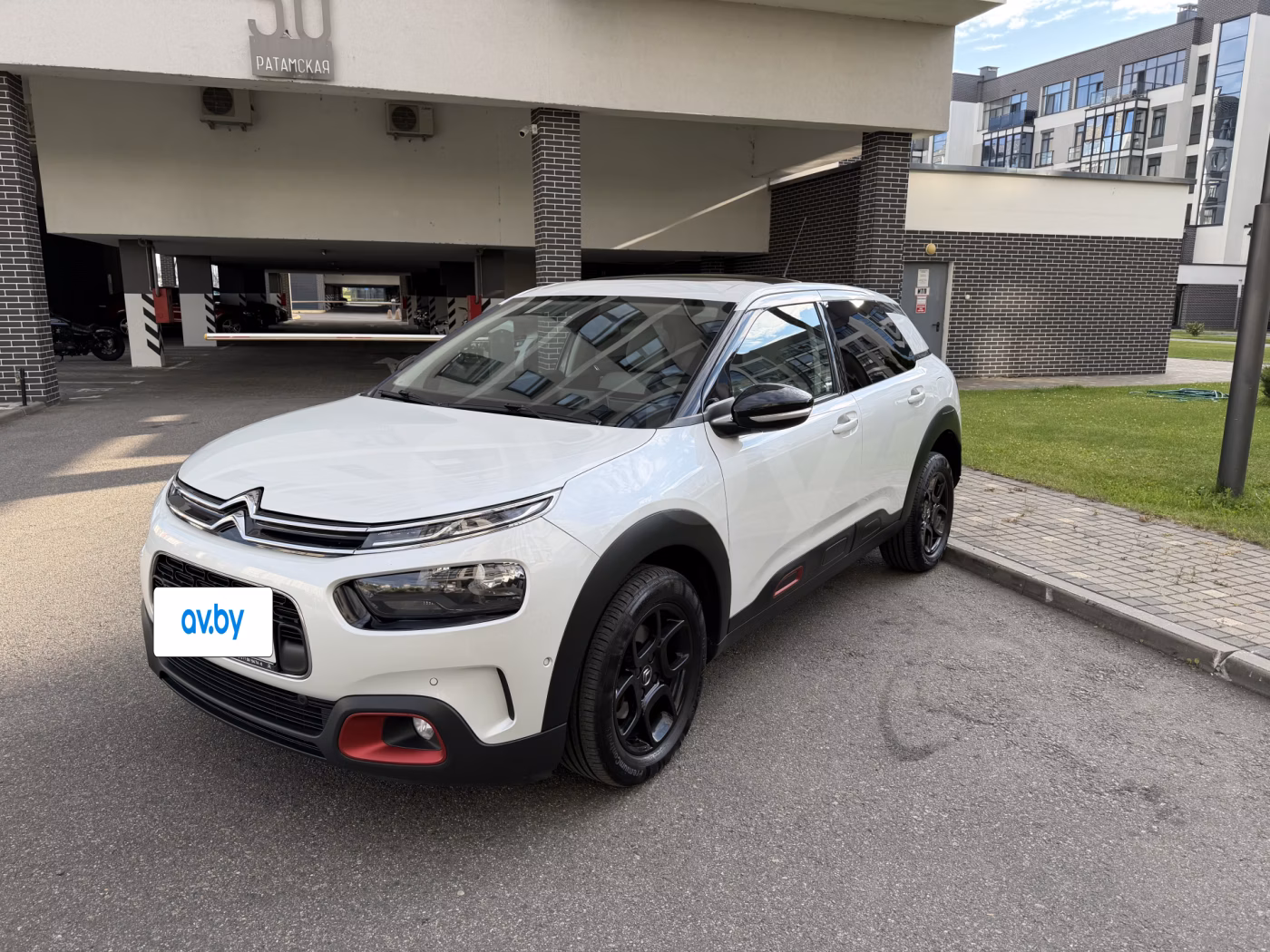 Citroen C4 Cactus фото 2