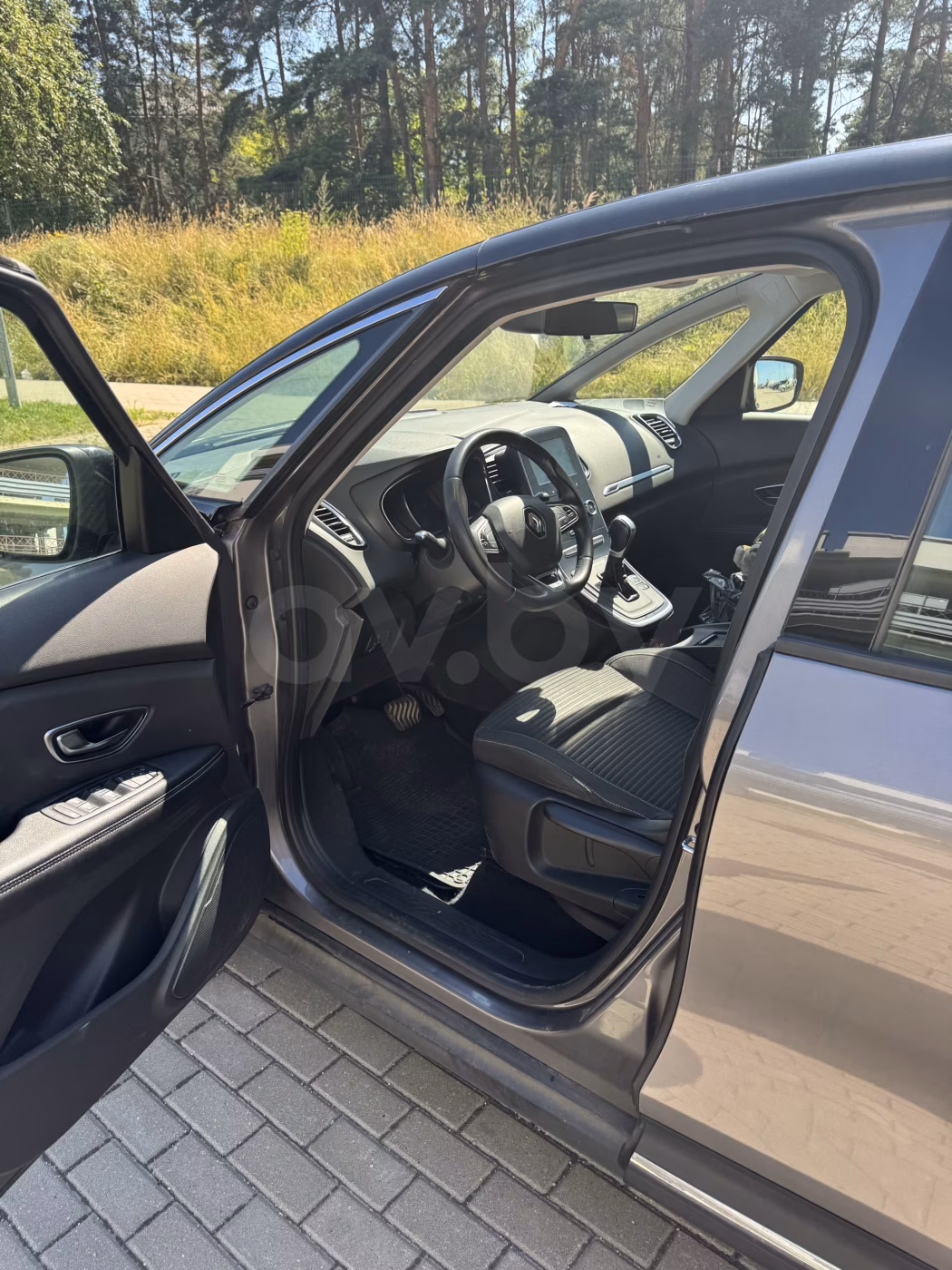 Renault Grand Scenic фото 11