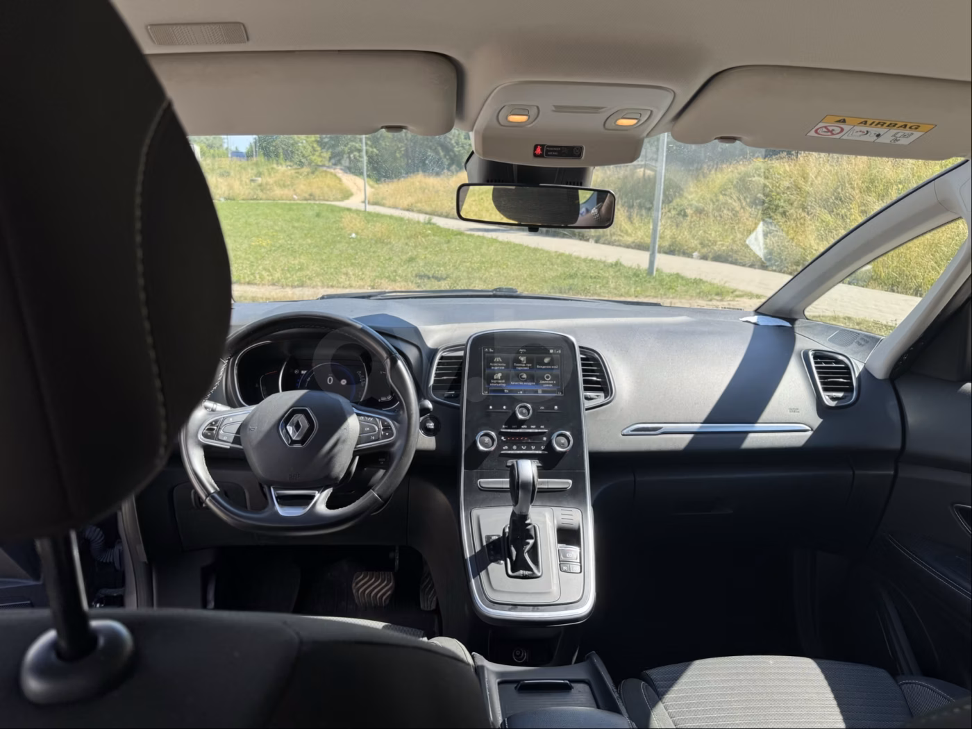 Renault Grand Scenic фото 12
