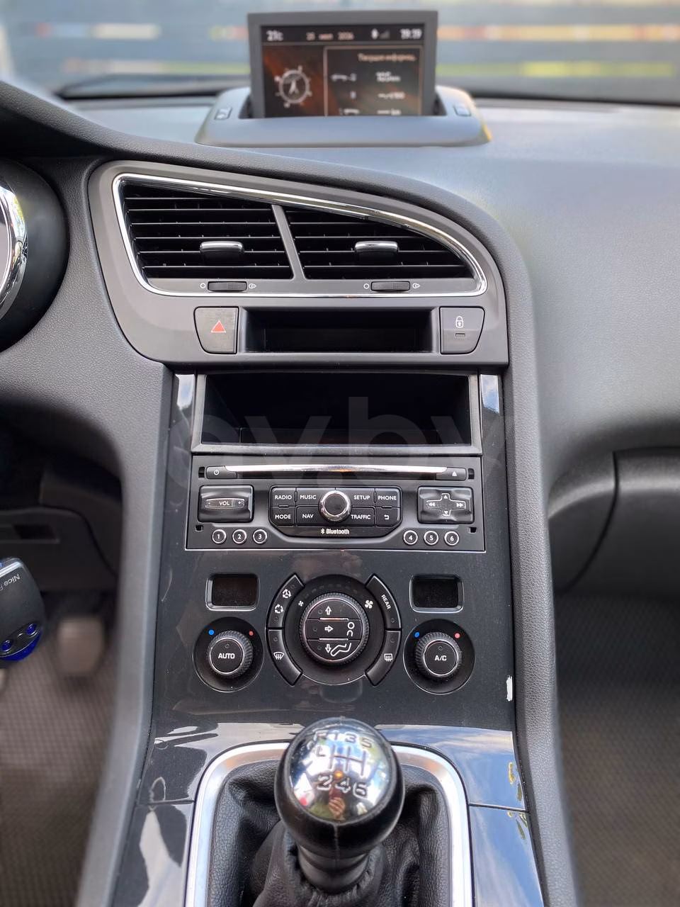 Peugeot 5008 фото 9