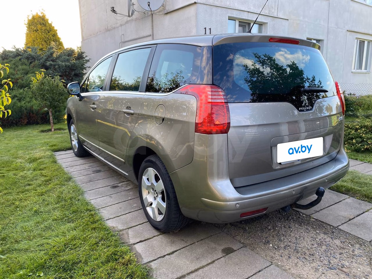 Peugeot 5008 фото 7