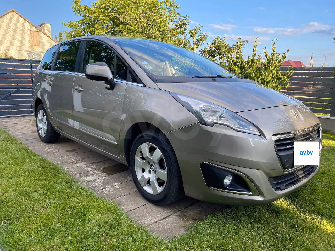 Peugeot 5008