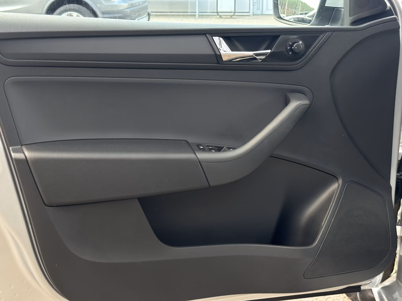 Skoda Rapid фото 7