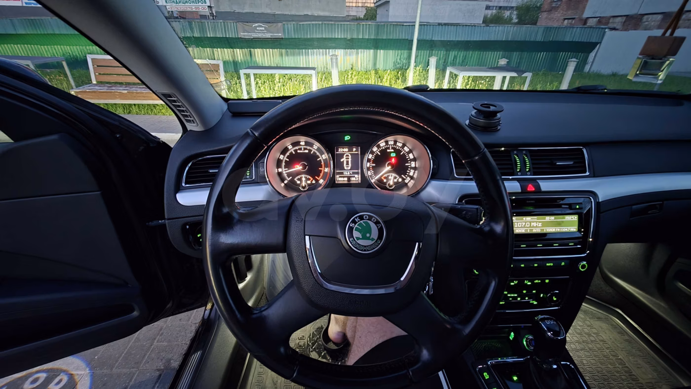 Skoda Superb фото 14