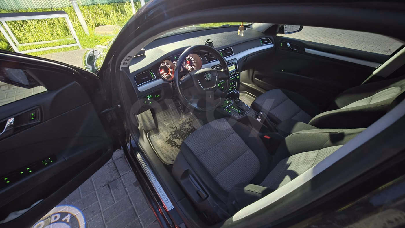 Skoda Superb фото 21