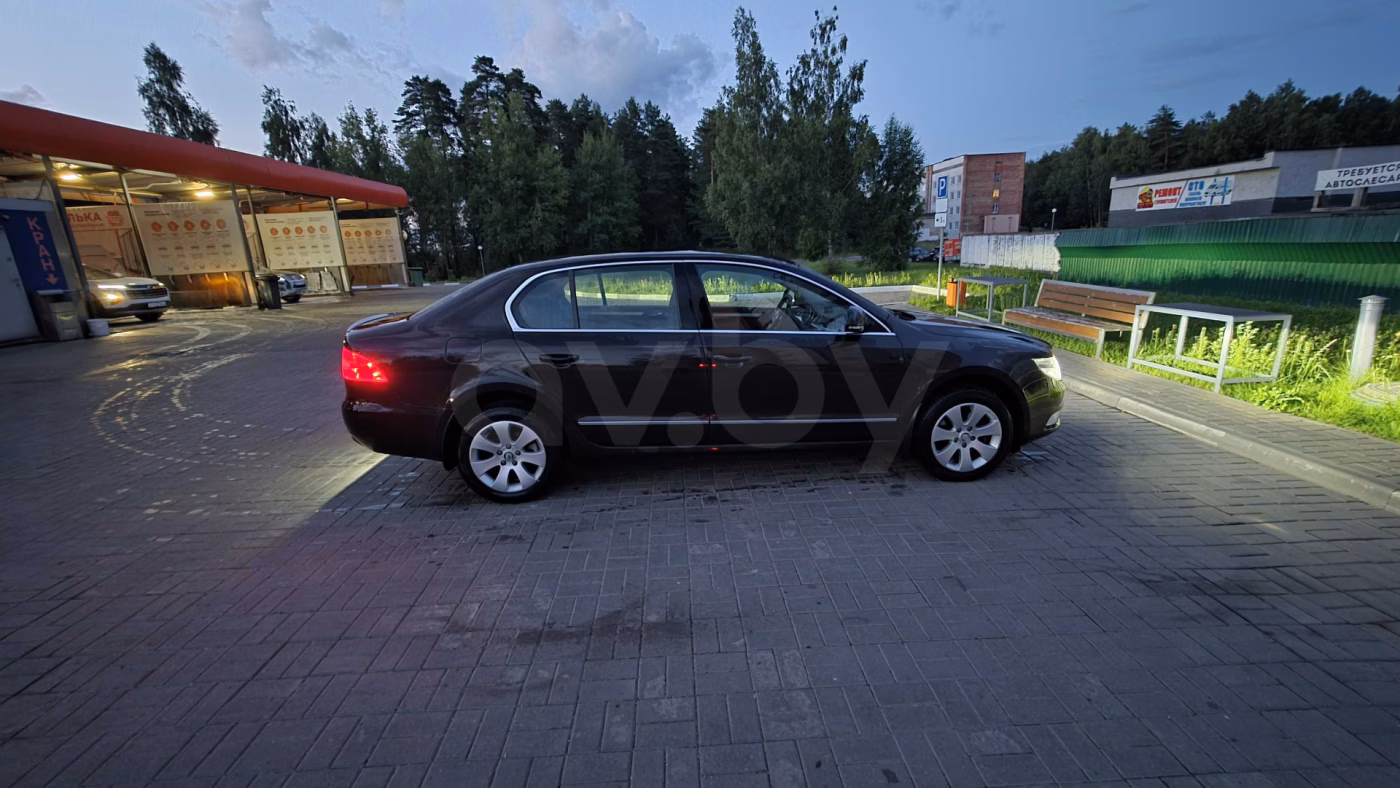 Skoda Superb фото 10
